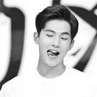 杨洋头像高清图片大全名人杨洋真人头像大图下载