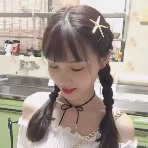 女生头像早上第一个想到的是你