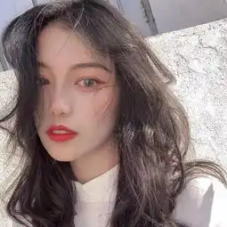 女生头像生活就是一阵的甜一阵的苦和大多数的不悲不喜