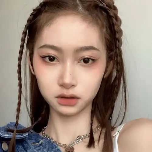 头像满天的星星璀璨那是你眼里的期盼