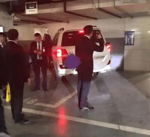 华贸女司机撞墙的原因是什么