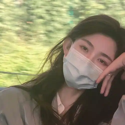 氛围感头像待苦尽甘来再将故事娓娓道来