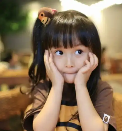 刘楚恬11岁坐拥百万粉丝,因太漂亮被禁止整容