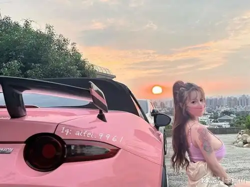 台湾ins机车网红美女艾妃写真集