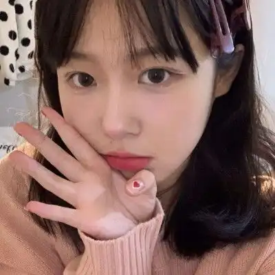 网易云热评网恋cp到我家找我,结果班主任穿着小洋裙,出现在门外