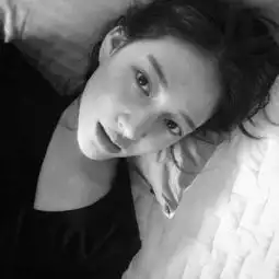 快手头像女生大全伤感黑白