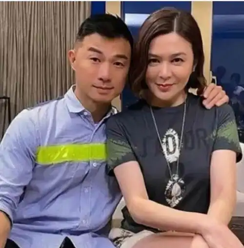 关之琳的新男友是个模特,她好像对男模特情有独钟