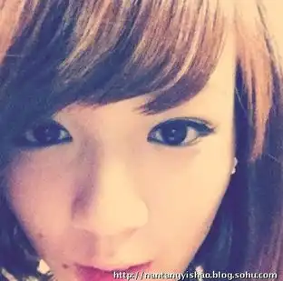 黄日华20岁漂亮女儿私房美照曝光鲜少露面五