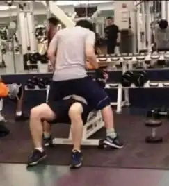 别练了爱健身的男人,10个男人9个gay.....