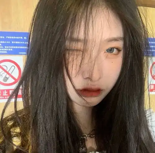 就算世界荒芜,总有一个人,他会是你的信徒温暖文案女头