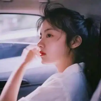 好看微信头像女生伤感,寂寞安静的女人