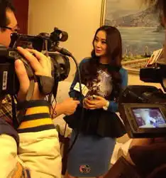 dk造型moko爱戴小姐代言内衣爱戴