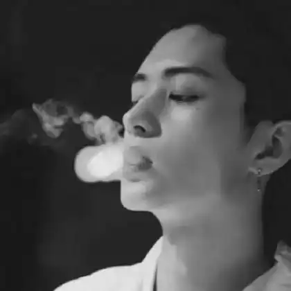 2020最新黑白伤感酷帅气真人,很想你但我无能为力