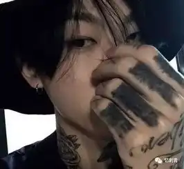 就想问问这样的纹身欧巴哪里可以领到