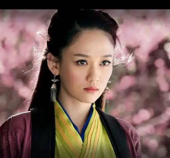 陈乔恩凌晨发动态,看到照片,粉丝直呼模样变化大