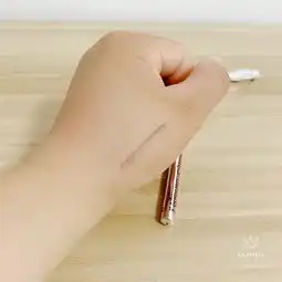 少女上妆必备眉笔贝玲妃根根分明眉笔