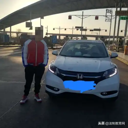 百日安全行动心疼女友开车辛苦无证男友帮代驾被查双双受罚