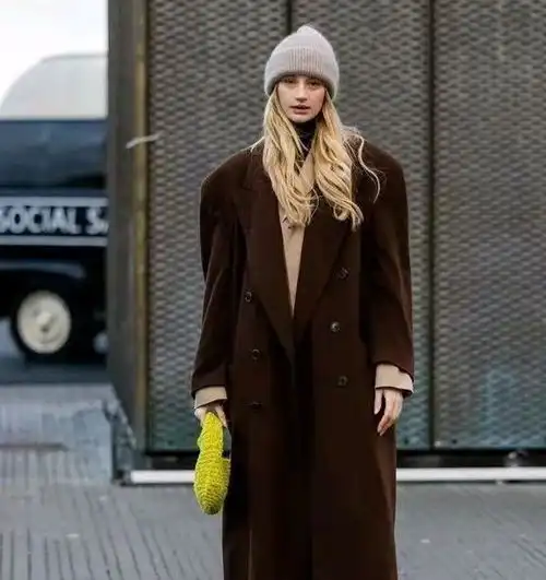 开春够飒够美的大女人风,简约洒脱,这一季做痞帅大女主