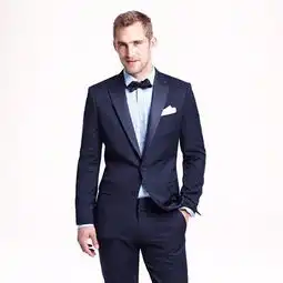 23岁的男人买中档西服买什么牌子性价比高点