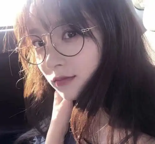 十二星座天生丽质,有致命妲己称号的星座女,双鱼不屑化妆