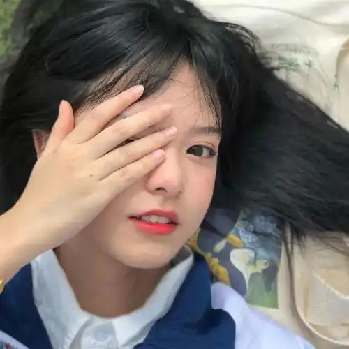 女生头像我要的很简单正好你也不复杂