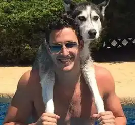 全球最帅医生走红网络网友明明可以靠脸却偏靠才华图