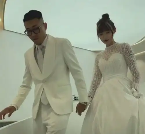 突发千万粉丝网红小宇官宣结婚生女,曾与痞幼炒cp吸粉百万