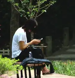 我很想知道这个头像是情侣头像吗,我女朋友说不想用情侣头像了想用男头,请大家告诉我,有图请发给我