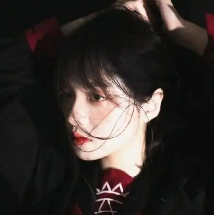 高级感满满的微信头像