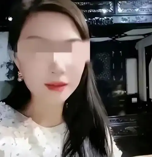 更多细节曝光佛教会长网恋奔现,被骗320万,女主播美得冒泡